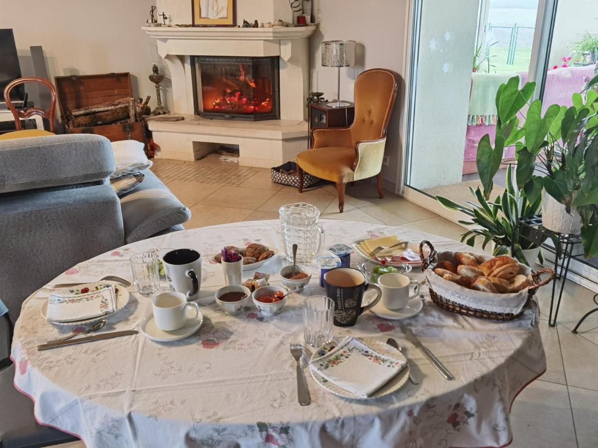 Les Hauts De Grazac, Chambres Et Tables D'Hotes Grazac  Exterior foto